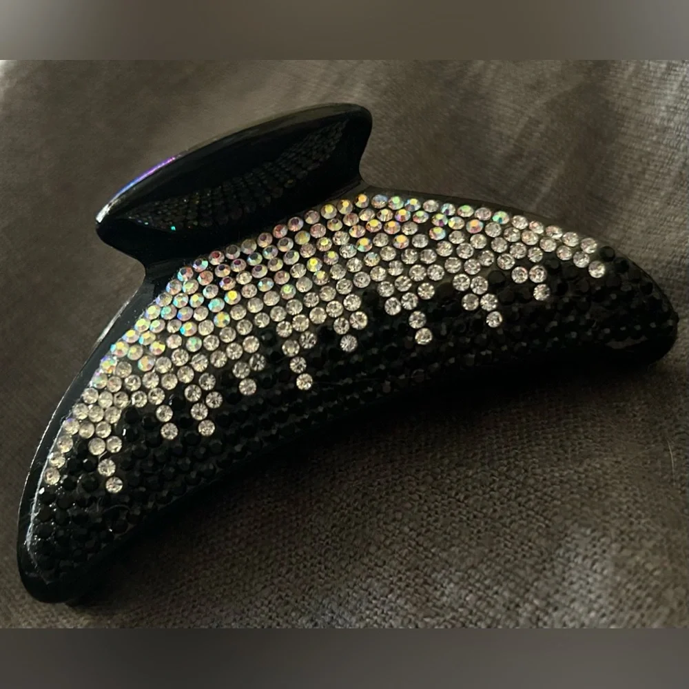 Rhinestone hair claw ๐๐๐๐๐ - Picture 1 of 5